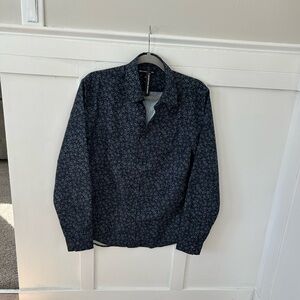 Michael Kors Men’s Navy Patterned Button Up Shirt Size Small Brand New
